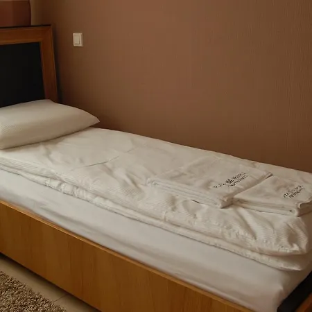 Apartament Plaza *