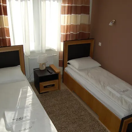 Apartament Plaza *