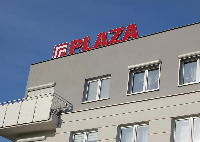 Apartment Plaza *